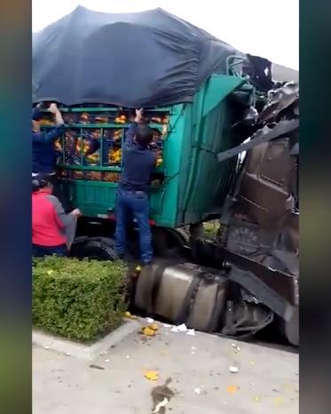 话晴空|抢走的只是肉吗？江苏东台市委对\＂10吨猪肉遭哄抢\＂公开致歉：遗憾、自责