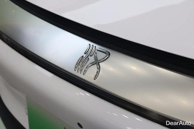 「比亚迪汉」静态体验比亚迪汉EV，多项“黑科技”加持，零百加速3.9秒