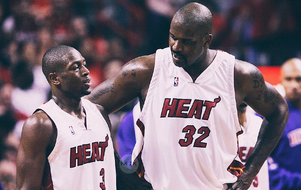 奥尼尔@奥尼尔回忆4位超巨队友：Kobe像乔丹，便士像魔术师，那詹姆斯呢