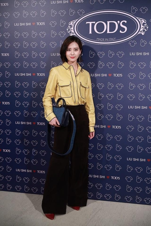 刘诗诗|刘诗诗真是挺贵气的，就算穿一身职场造型，也有一种高级感