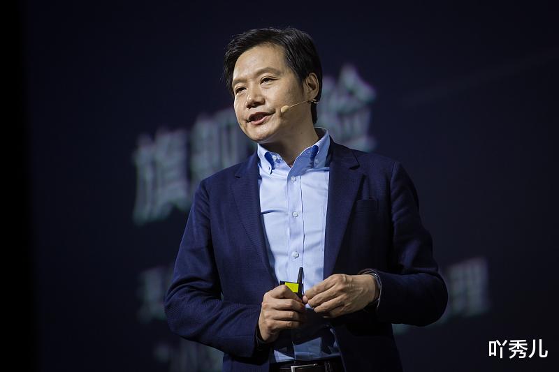 「马化腾」4位大佬的特殊嗜好:马化腾爱抽烟,董明珠好赌,雷军让人憋笑