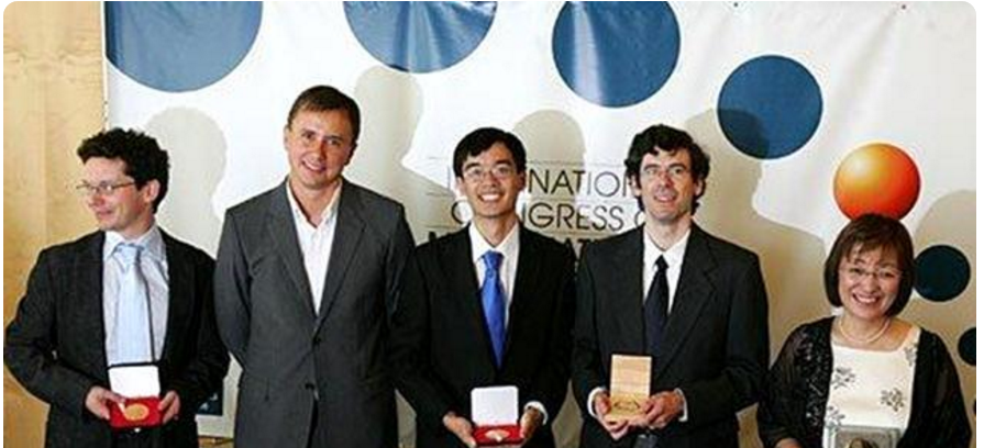 |中国神童智商全面超过爱因斯坦，8岁高考成绩760分，如今怎样了？