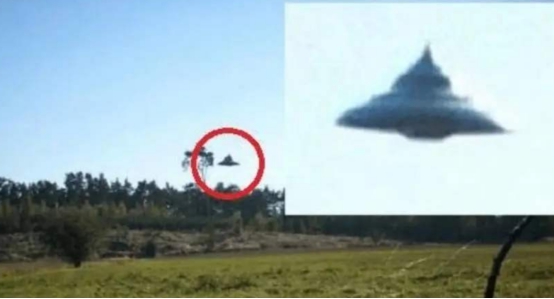 #UFO#40年来最清晰的UFO照片，专家鉴定无PS痕迹，它在60米高空盘旋