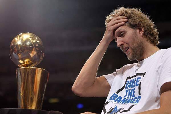 科比·布莱恩特：NBA十大巨星的谢幕之战，是光荣告别还是英雄迟暮(下)