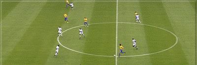 「巴西队」神仙打架！拥有四大天王的巴西，为何在世界杯输给齐达内的法国？