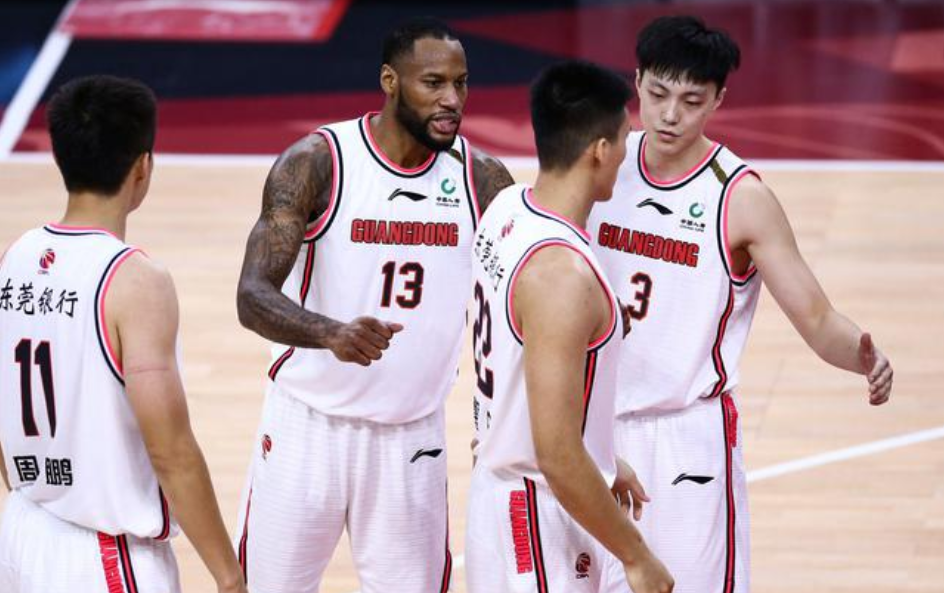 「徐杰」21中13轰下36分6板12助！广东00后新星闪耀，球迷：未来超郭艾伦！