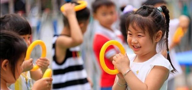 [幼儿园]“幼儿园”一石激起千层浪？最难统一的学费“出台”！家长也着急