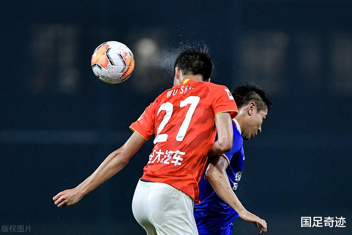 广州恒大|恒大昨晚最大发现！20岁留洋新星1分钟内连建2奇功