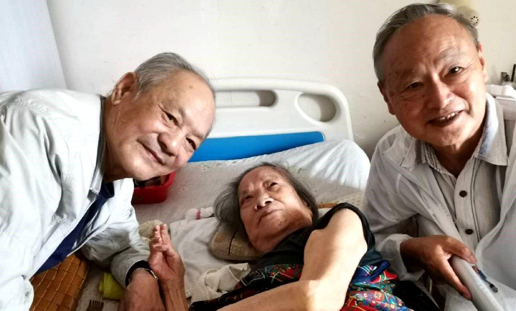 张瑞芳|周里京是她学生，丈夫陈荒煤，姐姐张瑞芳，百岁老艺术家近照曝光