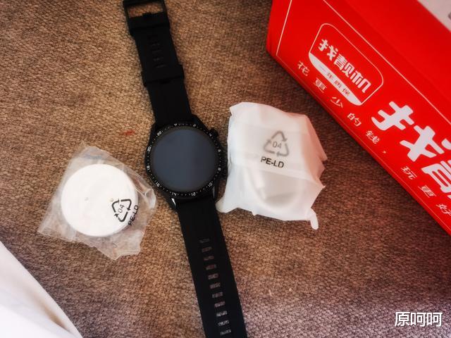 华为watch gt2|围观！华为Watch GT2：时尚且昂贵，但是却非常先进，您喜欢吗？