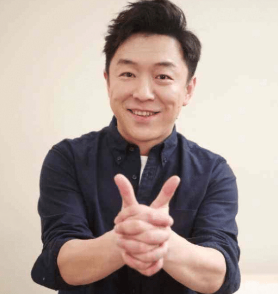 丑帅|有些人丑着丑着就帅了!五位被公认丑帅的男明星,张一山成男神