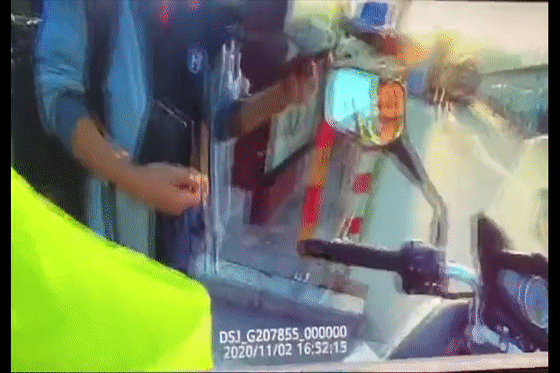 珠海交警|珠海女子考两次科目三都紧张没通过！5小时后又被考官叫回去！