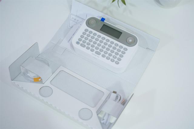 评测|海鸟贴纸打印机蓝牙按键版评测：生活收纳归类小能手