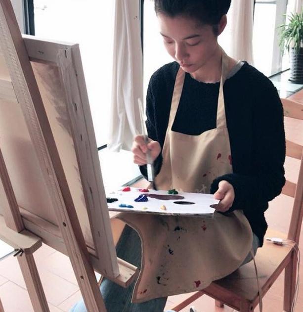 「车晓」?带你看看车晓住的豪宅,如今跟家人住在一起,生活过得十分安逸了