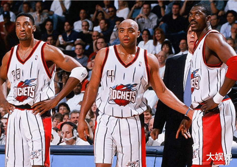 「季后赛」历史上最失败的三巨头，都是名人堂球员，却无法突破季后赛首轮