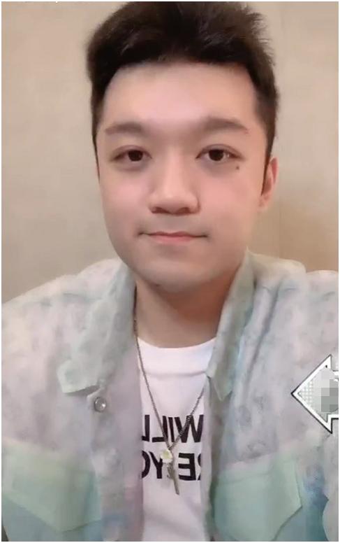 [尤浩然]还记得“给妈妈洗脚”的尤浩然吗？如今20年后，过得怎么样了