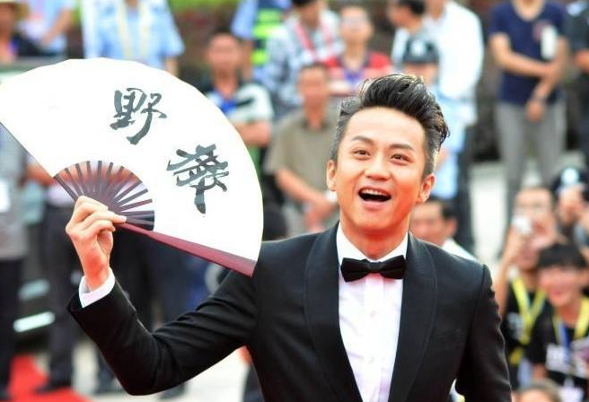 冯小刚|冯小刚“无视”他，张国立向他大喊“滚”，他当年到底做错了什么？