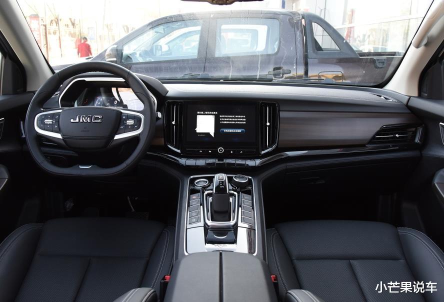 英朗|江铃旗下的大皮卡,长5米3有余,柴油引擎配四驱,比长城炮有面子