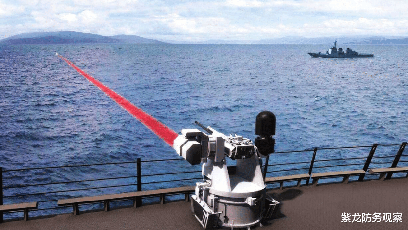 『激光武器』一道死光直接摧毁飞机,美军激光炮已赶超中国?张召忠给出妙计