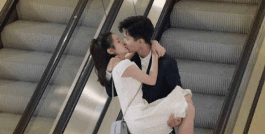 【TVB】这部剧在不断地“刷新三观”，吻戏太多，非但没有美感还恶俗