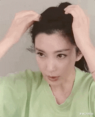 「高马尾」杨幂的高马尾这么火，发量少的女生怎么办？