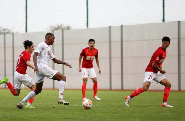 中超▲70亿身家老板即将回归中超，出手阔绰直接叫板恒大，新赛季牛气了