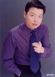 央视|他是著名“央视一哥”，娶身价几十亿富婆妻子，今儿子成他的骄傲