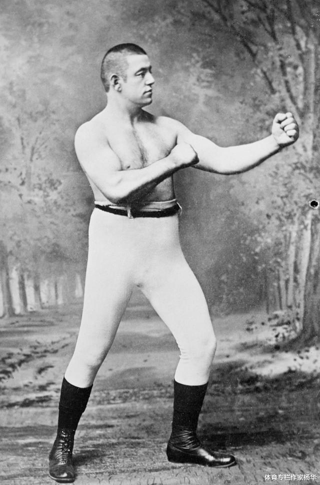 迈克·泰森▲福尔曼评出史上十大重量级拳王：泰森仅列第八，刘易斯第7老霍第9