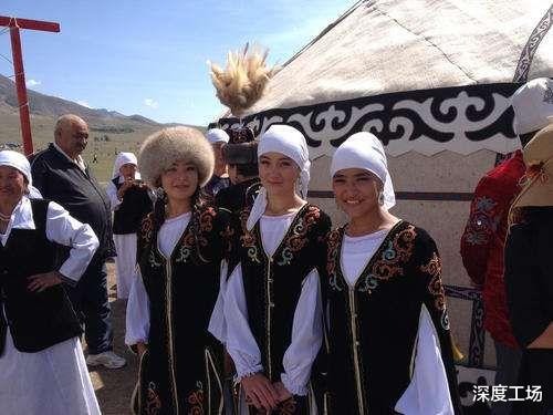 后代|一小国人口576万,有400万人是中国名将后代?曾长期属于我国领土