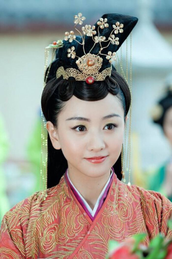 男神|这才是真的强捧不红，每部剧中都是女主角，合作对象也全是男神！