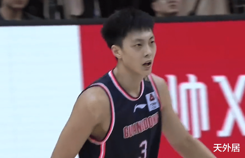 杜锋|这能是假球？杜锋不喊暂停+1人被换成转折点，五人共同书写神剧情