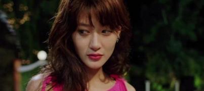 #陈宝莲#当年29岁的陈宝莲一跃而下，留下半个月大的儿子被王菲收养，现状如何了？