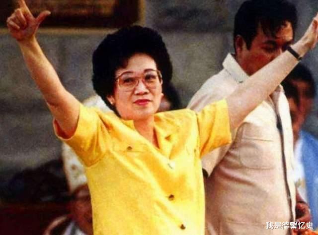 亞洲首位女總統，以中國人的身份為豪，剛上任就迫使國內美國撤軍-圖5