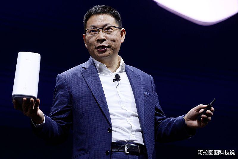 微信|余承东批互联网公司：躺在安乐窝赚国人的钱，有本事出海赚外国人钱！