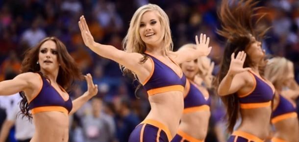 #啦啦队#为何CBA球员不与啦啦队员交往？原因是代价太高，只好娶空姐模特