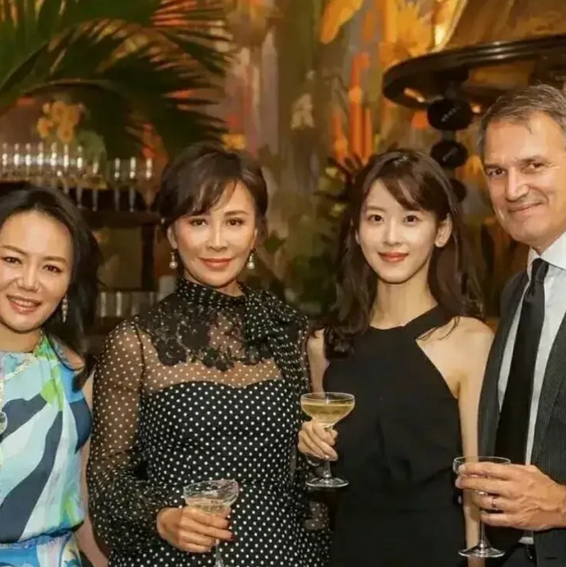 刘强东|刘强东深藏功与名,亲手养大三只王牌“独角兽”,阿里有了危机感