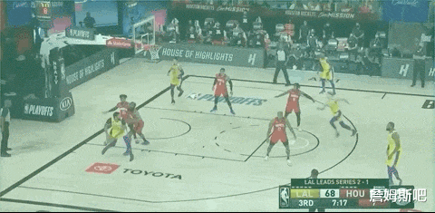 湖人队|湖人大比分3-1领先火箭，弃用中锋却派上奇兵，卡鲁索和詹姆斯一同杀死比赛