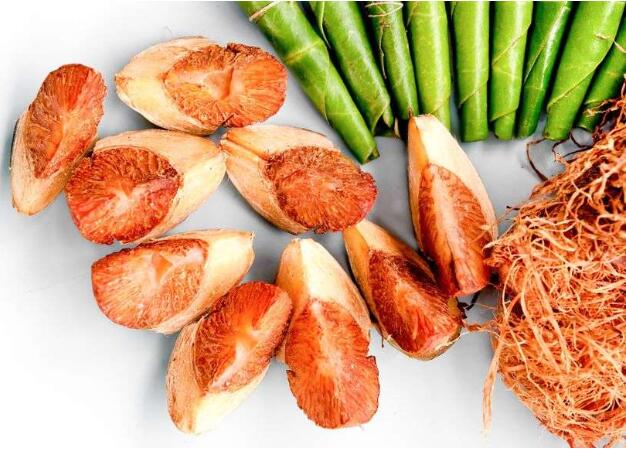 癌细胞|常吃这4种食物，等于“喂养”癌细胞，太多人喜欢吃了！