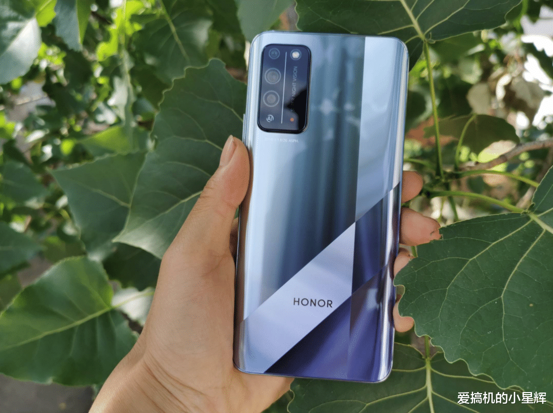 华为荣耀荣耀x10跌至新低价麒麟820真全面屏网友厚道了