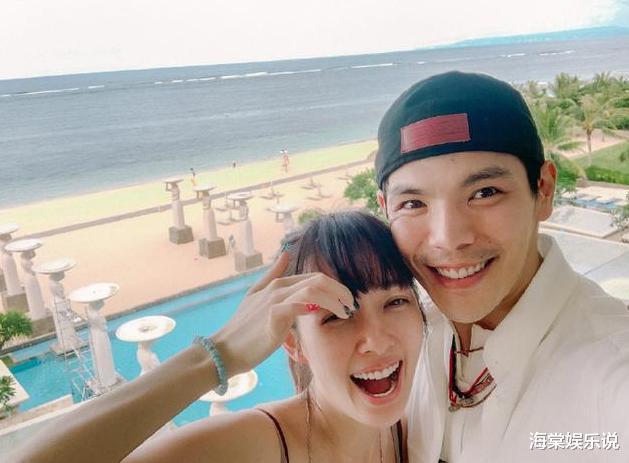 郭碧婷▲郭碧婷肚子已经遮不住了!与向佐甜蜜旅行晒素颜照,手臂粗壮抢镜