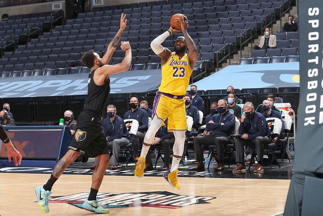 湖人队|为湖人打球很幸福,没人对我指手画脚!联手詹眉,他揭开快船丑态