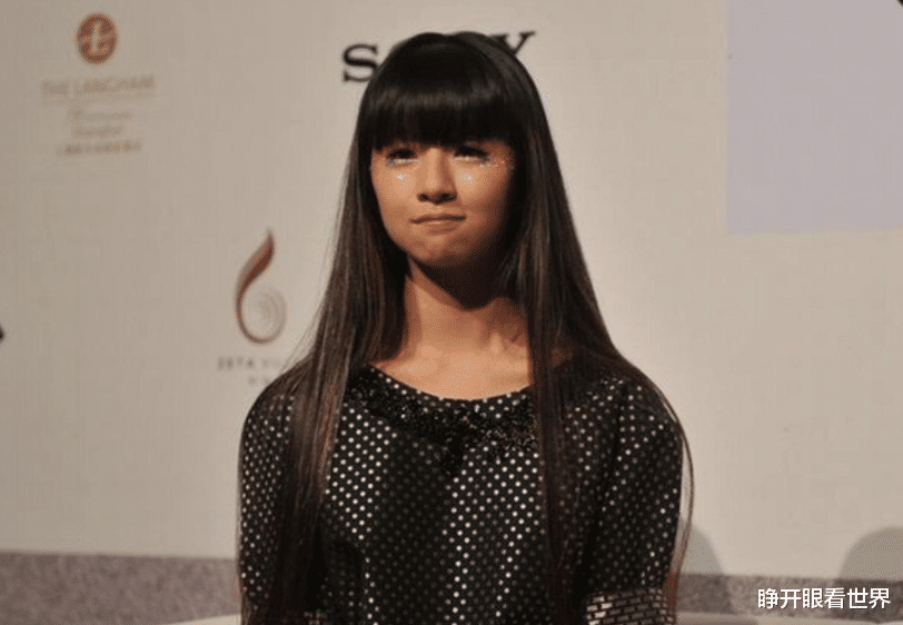 杨丽萍|春晚表演4个小时，称不想当下一个杨丽萍，如今靠“拔丝吻”火了