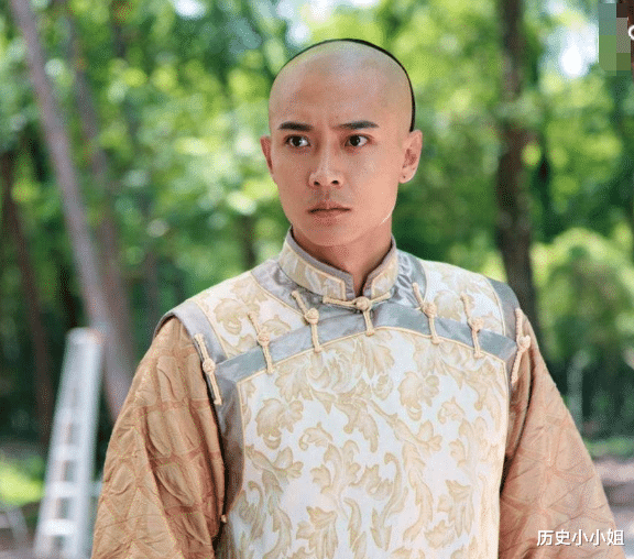 『康熙』康熙最恨的儿子,被圈禁当猪养26年,为消磨时间狂生20子