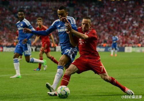 点球|莱万闪耀全场——拜仁双杀蓝军