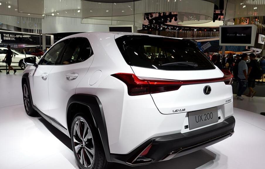 雪佛兰|最便宜的雷克萨斯SUV：帅气不输宝马X1，耗仅6升，空间比Q3宽裕