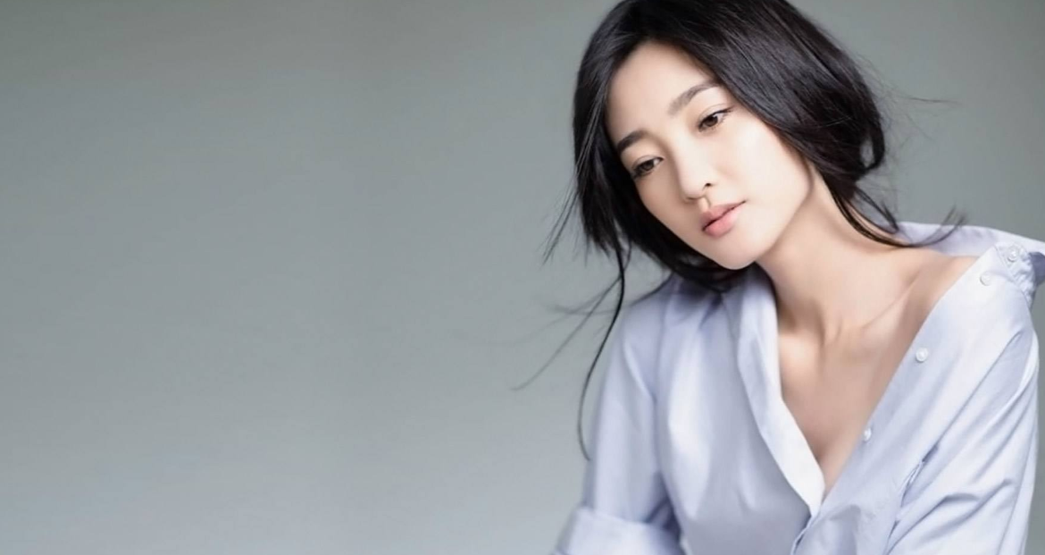 王丽坤|王丽坤把最好的青春都给了他，与他相恋8年却遗憾分手，如今他已结婚生子