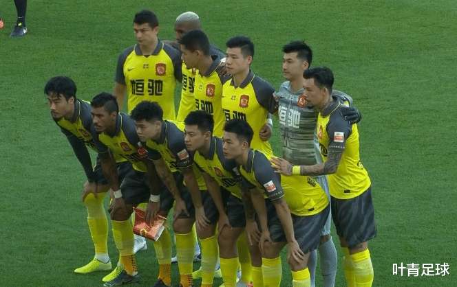 保利尼奥|中超又1神仙球！保利尼奥禁区狂舞：2秒4次触球，梅西附体