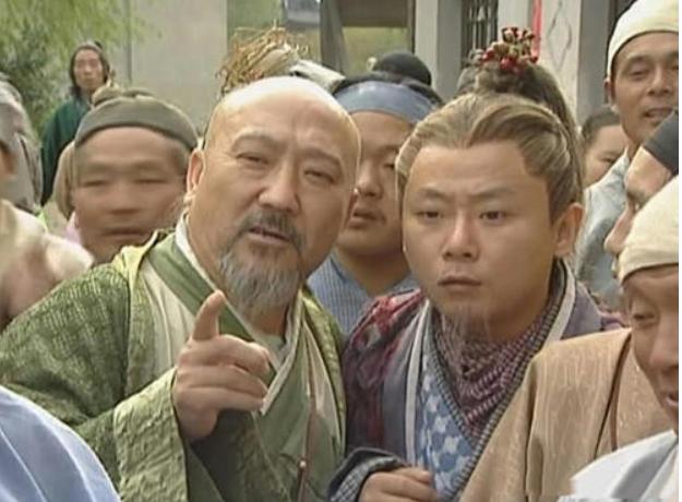 春晚|春晚常客邵峰：倾家荡产陪妻子抗癌21年，52岁满头白发显心酸