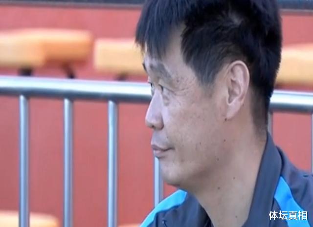 C罗■李霄鹏给予段刘愚五星级培养！鲁能球员围着他转，姚钧晟给他让位