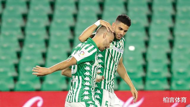 【利物浦】懊恼0-1!武磊失绝平连遭4打击,大罪人被虐到抖腿崩溃